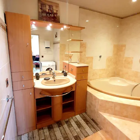 Apartment Saint Julien
